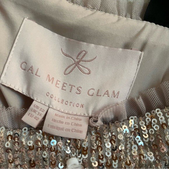 NWT Gal Meets Glam Diana Sequin Dress - Picture 2 of 5